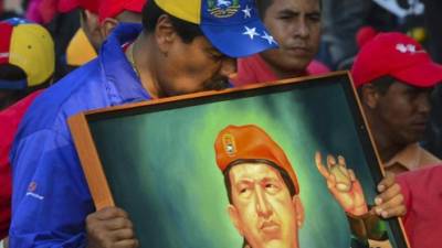 El fallecido presidente Hugo Chávez fue recordado en diversos países a más de un año de su muerte.