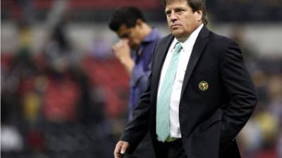 El técnico Miguel Herrera, el América saldrá al rescate de la Selección Nacional para enfrentar el Repechaje con su cuadro base.