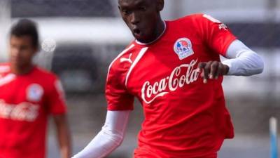 El juvenil de Olimpia, Alberth Elis, se recuperó de su lesión en el tobillo y estará ante el Vida.