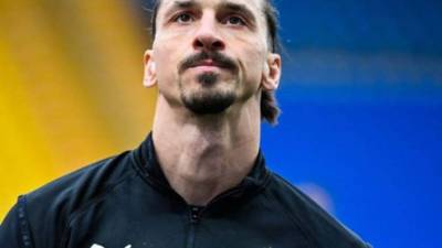 Zlatan Ibrahimovic renovó recientemente su contrato con el Milan. Foto AFP.