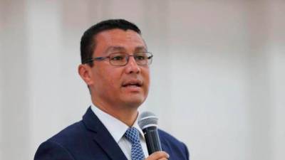 <b><span class=mln_uppercase_mln>exfuncionario.</span></b> Ebal Díaz se nacionalizó nicaragüense.<span class=mln_uppercase_mln> </span>