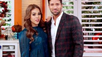 Danna Paola y David Chocarro.