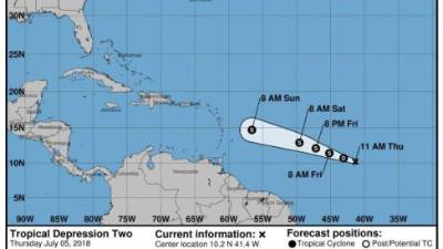 Imagen cedida por el Centro Nacional de Huaracanes (NHC) donde se observa los pronósticos de tres días de la trayectoria de la tormenta tropical Beryl. EFE/Archivo