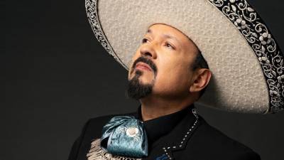Fotografía cedida por French Toast Agency donde aparece el cantante mexicoestadounidense Pepe Aguilar, quien publicó este viernes el sencillo 'Corazón a medio día', un nuevo tema que lanza el mismo día en que comenzará en California su gira 'Jaripeo hasta los huesos'.
