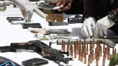 El viernes anterior, autoridades decomisaron en Cofradía (San Pedro Sula) un fusil AK-47 y varios calibre 2.23.