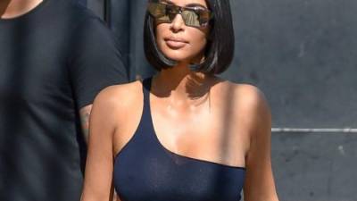 Kim Kardashian no pudo aguantar más tiempo con el pelo corto. Foto: Grosby.