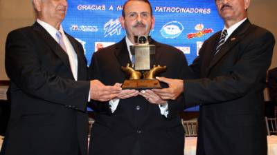 Michel Hawit, Guillermo Handal y Jorge Larios.