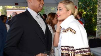 Jay-Z y Rita durante un evento de Roc Nation.