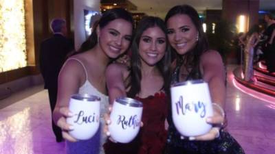 Las bellas chicas de la Internacional destacaron por su elegancia, belleza y buen gusto en la fiesta de graduación.