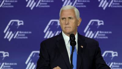 Exvicepresidente Mike Pence durante su participación en una tradicional reunión republicana que se celebra en Las Vegas.