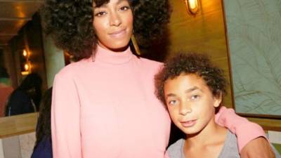 Solange Knowles junto con su hijo Julez
