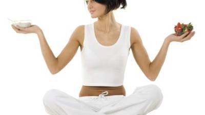 Debe aprender a mantener un balance en la comida, pero sin restringir alimentos.