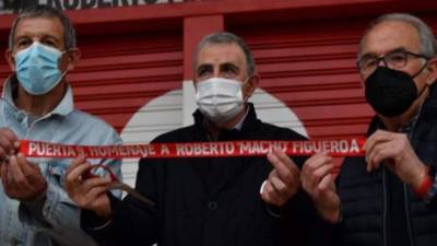 El Real Murcia de España le rindió un merecido homenaje al hondureño Roberto 'Macho' Figueroa (QDDG)