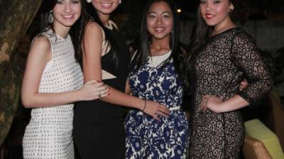 Andrea Cáceres, Sofía Fuentes, Corina Menjívar y Emely Guevara.