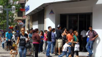 Estudio del Banco Mundial dice que 1.6 millones de catrachos ahorran.