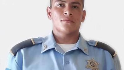 Foto en vida del agente activo Walter López Valeriano (24).