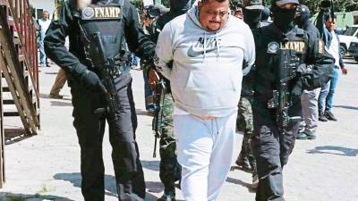 <b><span class=mln_uppercase_mln>Cholo Houston fue capturado en una residencia en Loma Verde y le incautaron L6 millones.</span></b>