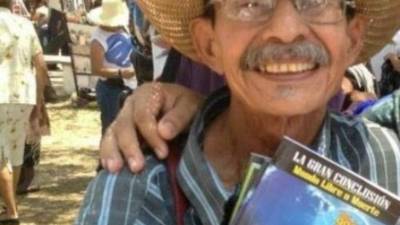 El escritor nacido en La Lima había saltado a la fama con su libro 'Las perrras de Teofilito'.