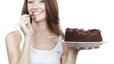 La ingesta de alimentos dulces a diario puede producir un aumento de peso corporal desmedido.