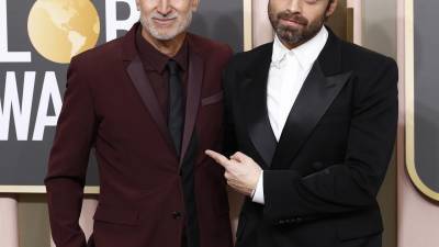 Los actores Craig Gillespie y Sebastian Stan 80 edición de los Golden Globe Awards.