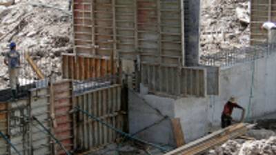 Los trabajos en las bases del puente La Fragua están bien avanzados.