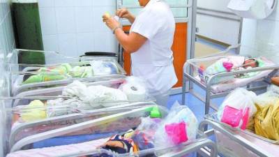 La bebita sobrevivió a las heridas de bala que sufrió su madre cuando ella estaba en su vientre.