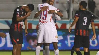 Olimpia-Vida: Bengtson se luce y se despacha con hat-trick