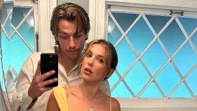 Jake Bongiovi y Millie Bobby Brown.