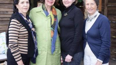 Gloria Cruz, María Cristina Ponce, Hilda López y Konstanze Motz.