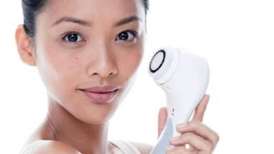 La belleza en casa se renueva con nuevas tecnologías que activan la circulación de la piel del rostro mientras la limpian e instrumentos de depilación efectivos.