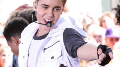 Justin en pleno show musical