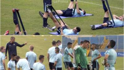 La selección Nacional de Australia realizó su primer entrenamiento en Honduras previo al partido de repechaje el próximo viernes. Los australianos entrenaron en San Pedro Sula.