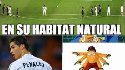 El Real Madrid ganó 3-2 al Málaga pero Cristiano Ronaldo es objeto de burlas ya que marcó gravias a un penal, su lanzamiento fue detenido por el portero y de rebote le dio la victoria a su equipo. Los memes no lo perdonan.