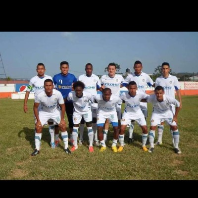Futbolista dejó las canchas y ahora labora en una maquila