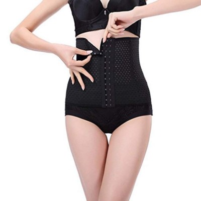 Moldean cintura y dañan columna