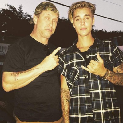 Justin Bieber se divierte con su futuro suegro  