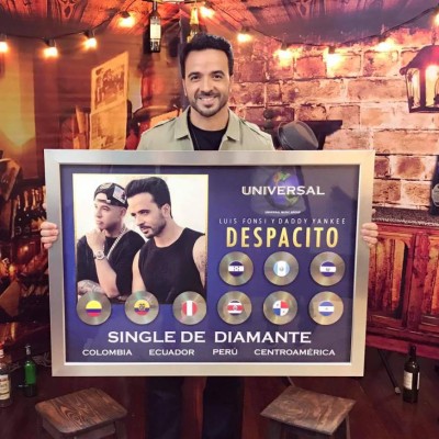 Luis Fonsi lleva 'Despacito' a los Billboard latinos  