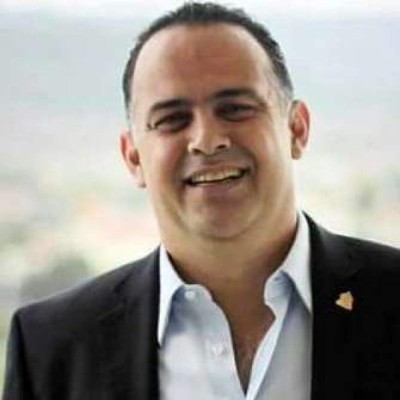 Una mujer y quince hombres buscan ser alcalde de San Pedro Sula