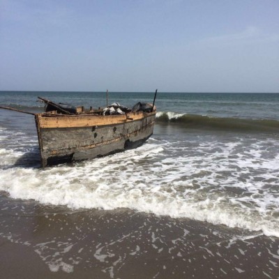 Llegan al Caribe de Honduras once balseros cubanos