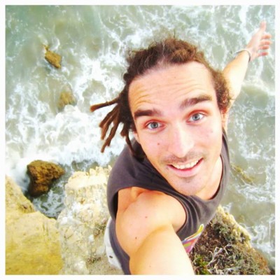 Un aventurero encontró la forma perfecta para viajar por el mundo totalmente gratis