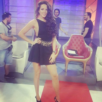 Explosiva joven asegura que se acostó con jugadores del Real Madrid y del Barcelona