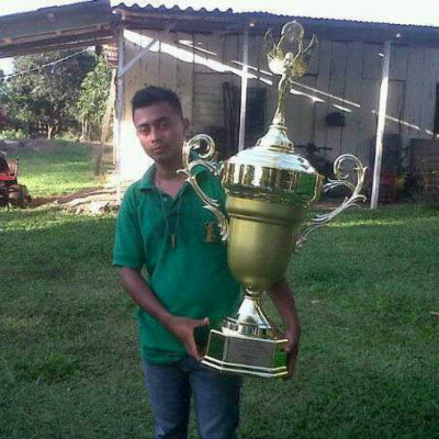 En una cuneta encuentran muerto a dirigente de bandas de guerra