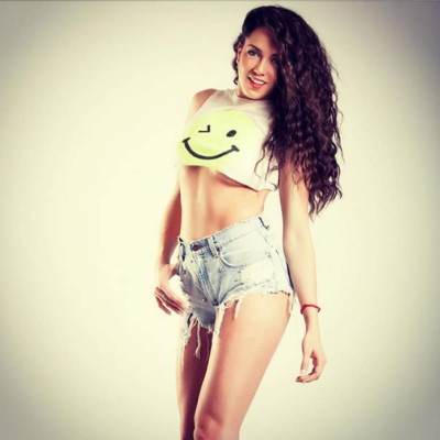 Explosiva joven asegura que se acostó con jugadores del Real Madrid y del Barcelona