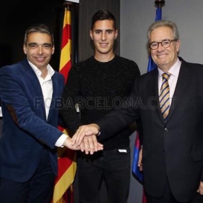 Barcelona rescinde contrato de jugador tres horas después de presentarlo