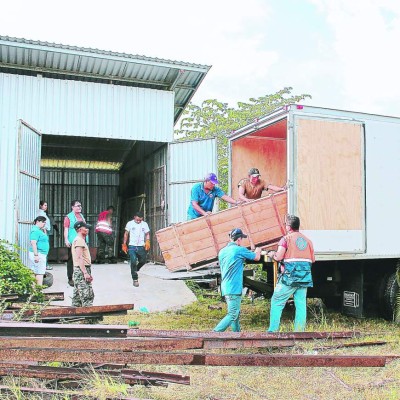 Inician deportaciones de madres e hijos hondureños desde EUA