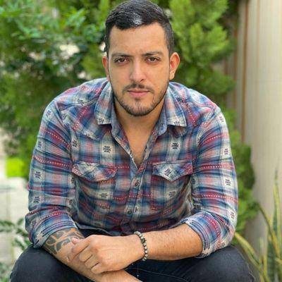 Sin embargo, señaló la posibilidad de que otros enfrenten inconvenientes por un delito similar dentro de la prisión. “Estuve en la celda número 11 del centro penal de El Progreso, es como un cuarto de 4x4, durmiendo con unas 20 personas y un baño, los de primer ingreso no pueden salir”, dijo Fancony.