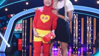 El pequeño hondureño Ángel Romero recibió halagos de los jueces Prince Royce, Luis Coronel y Bianca Marroquín.