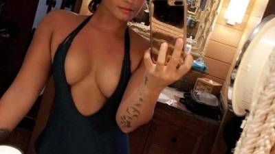 Demi Lovato eclipsó las redes sociales con este escote.
