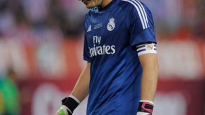 Iker Casillas aseguró que se sintió aislado por el presidente Florentino Pérez en el peor momento de su relación con el portugués José Mourinho.