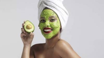 El aguacate es ideal para elaborar una mascarilla de aguacate.